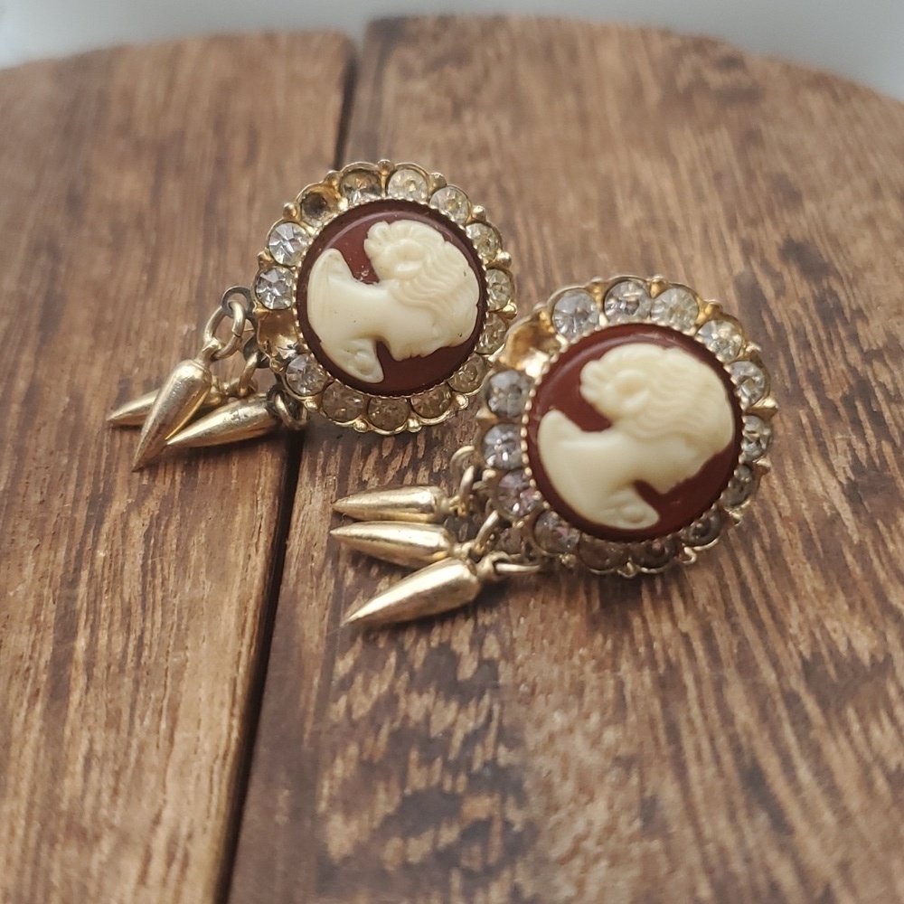 Missing a few tiny stone antique cameo spike earrings E740